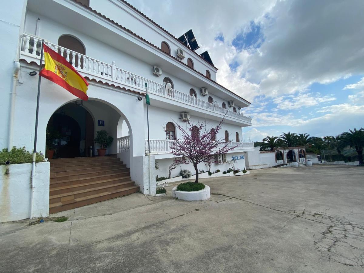 Hotel Meson Fuente Del Pino Olvera Extérieur photo